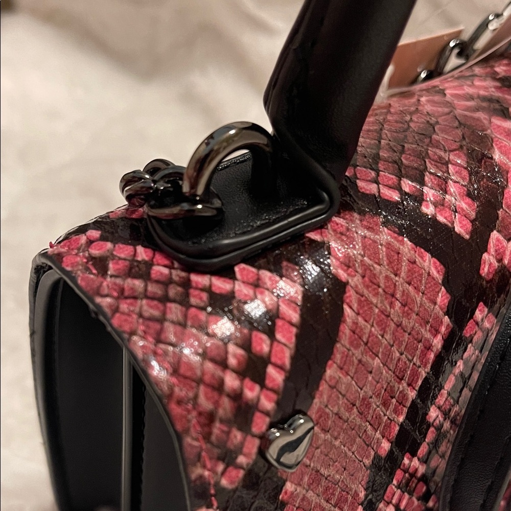 NWT Betsey Johnson Pink Snake Print Crossbody Bag - Picture 13 of 16